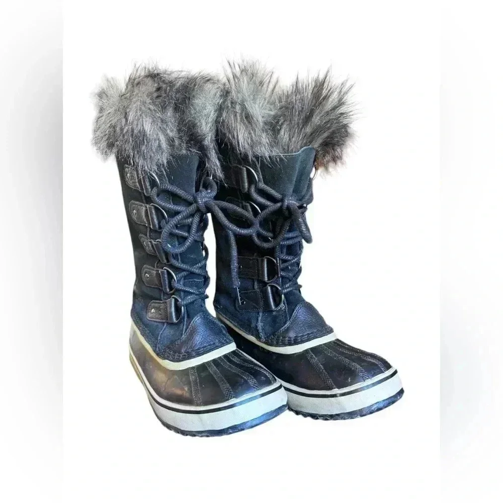 SOREL Joan of Arctic Boots in Black/Quarry